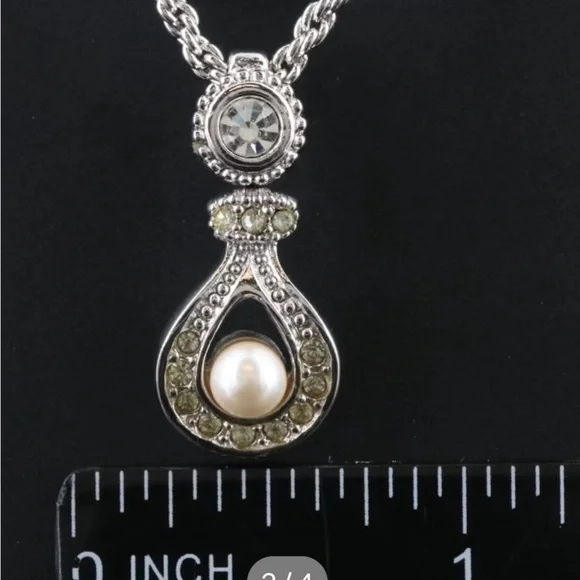 Dior Silver Necklace with Pearl and Crystal Accents - Picture 2 of 8
